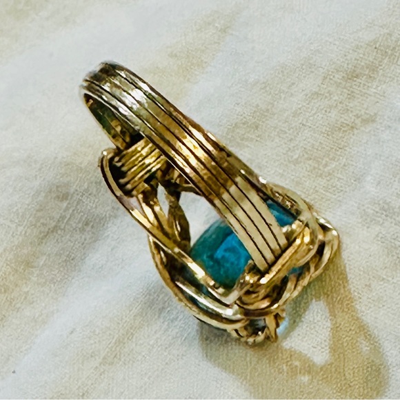 Twisted Golden Brass Wire Ring with Turquoise Colored Blue Stone Size 7 - Picture 7 of 10